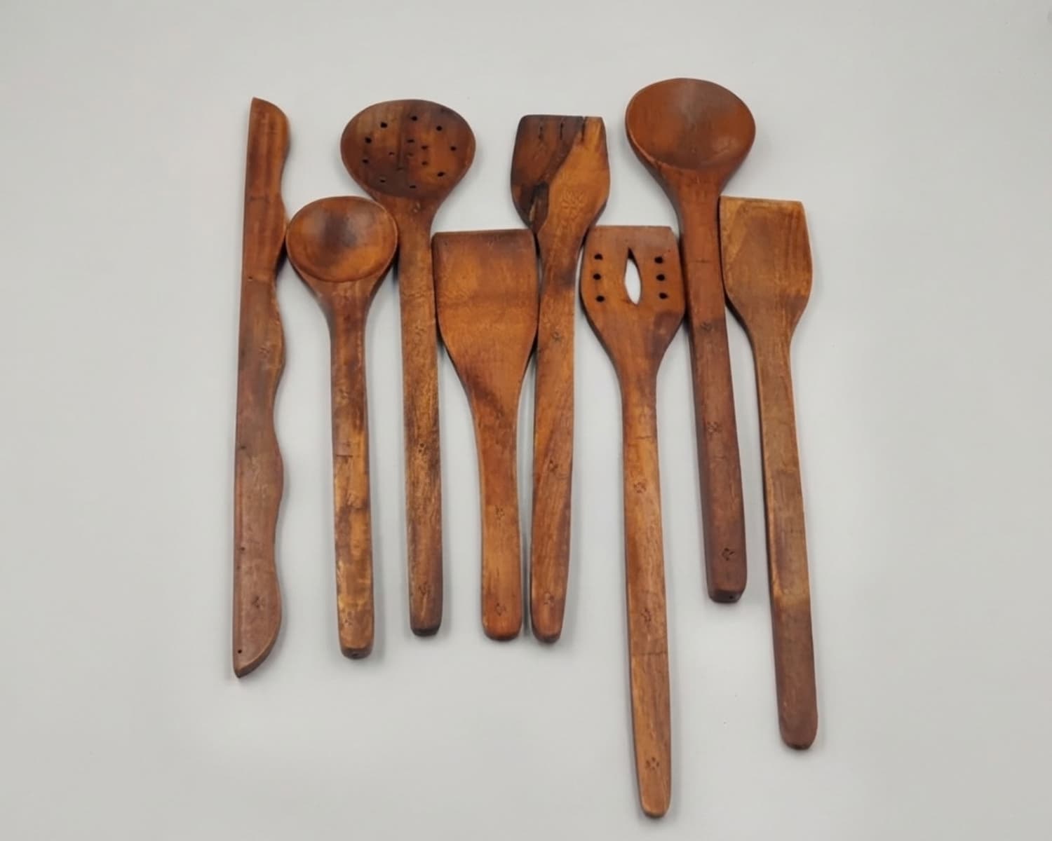 Wooden Bowl & Spoon Set - 15 Pieces - 7-Piece Bowl Set + 8 Wooden Spoons - Handcrafted Kitchen Set