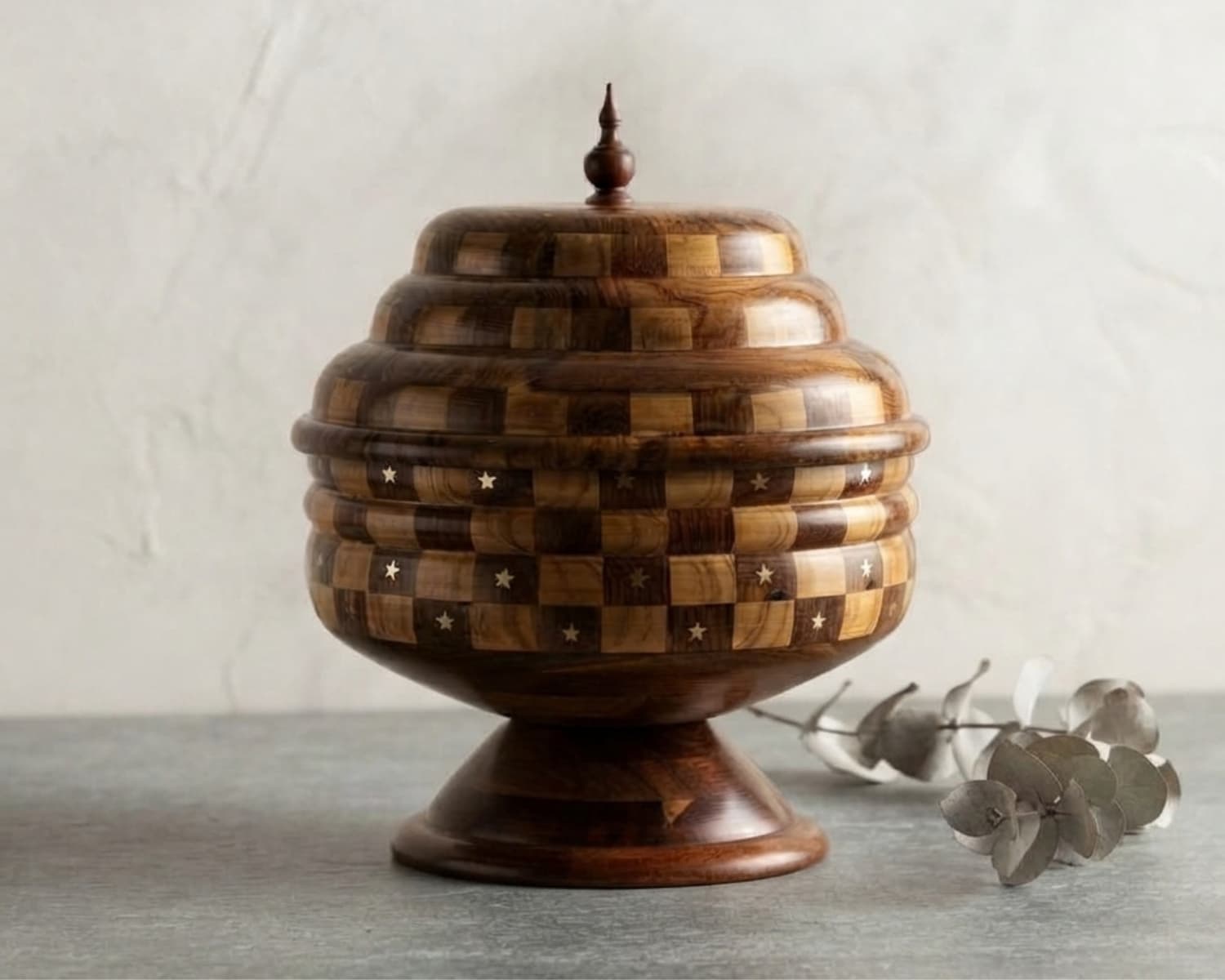 Handcrafted Sheesham Wood Hotpot with Steel Bowl - Choti Tukri Design - Traditional Wooden Serving Hotpot